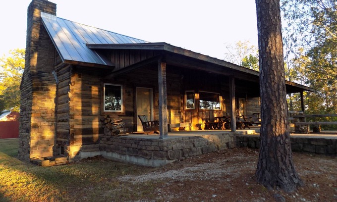 Mount Judea Cabin | Secluded Cave Creek Cabin where you can Restore Your Soul, sleeps 17