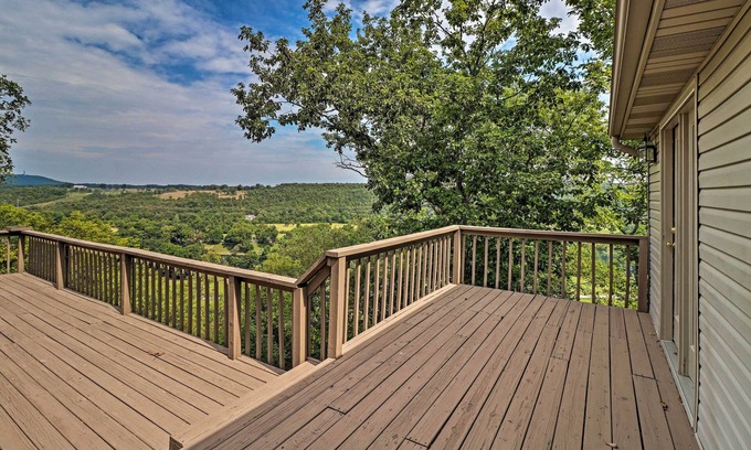 Flippin House | Secluded Flippin Home < 2 Mi to White River!