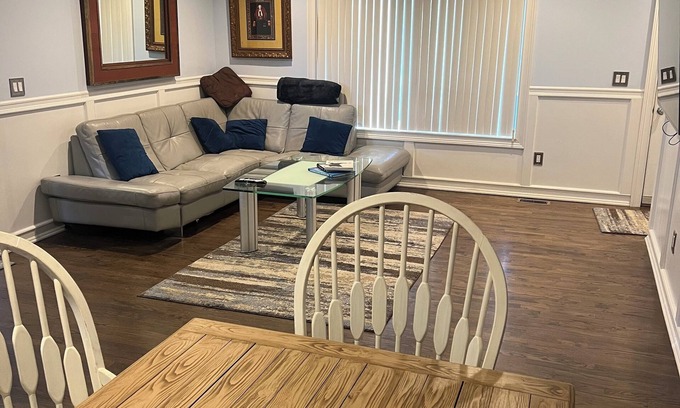 Center Moriches House | Secluded home with cottage