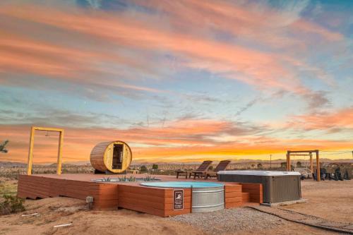 Yucca Valley House | Secluded-jt-spa-pool-firepit-sauna-game Room!