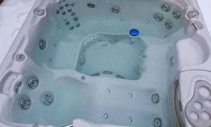 Woodsville House | Secluded Lumberjack Cabin w/Hot Tub, Pool & Lake