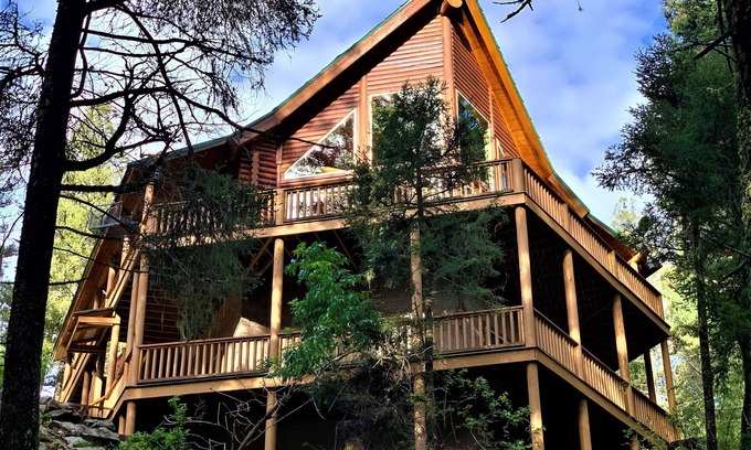 Cloudcroft Cabin | Secluded, Mystic Mountain Lodge w/cinema/arcade rm