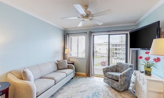 Fort Morgan Condo | Second-floor ocean view condo with WiFi, shared pools, central AC, & shared W/D