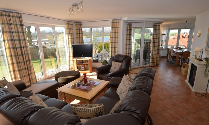 Neuensien House | Seedörper Reethus Ferienhaus - Seedörper Reethus Ferienhaus mit Kamin+sauna+wasserblick