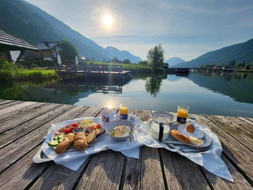 Techendorf Hotel | SeeHotel & SeeApartments Kärntnerhof- direkt am See!
