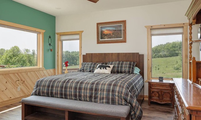 Buchanan County Bed & Breakfast | Selah Hills Ranch-West Wing