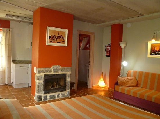 San Salvador de Cantamuda Cabin | Self catering Llosa for 2 people