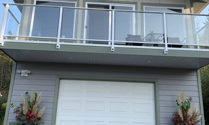 Chemainus Apartment | Self contained suite, all you will need for your stay in Oceanside Chemainus.nn