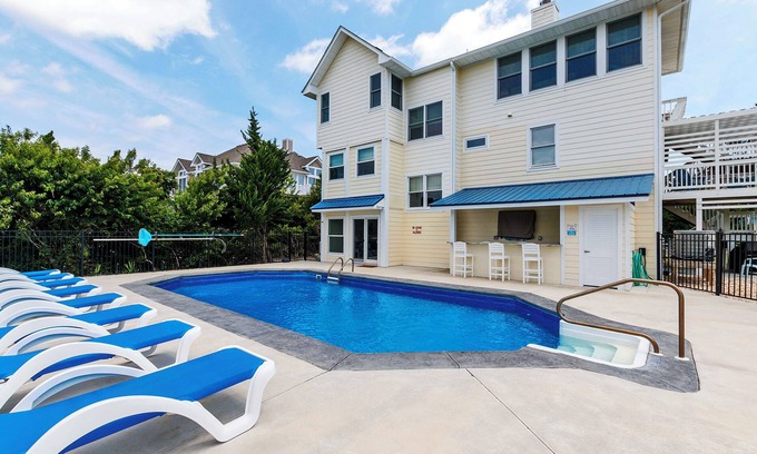 Whalehead Beach House | Semi-Oceanfront, Priv Pool, Ocean Views, Hot Tub, WL964, SeaDazed