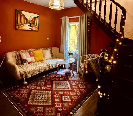 Hang Trong Apartment | Sen's Cozy House - 02 Queen beds - Kitchen - Center of Old Quarter, Hoan Kiem district