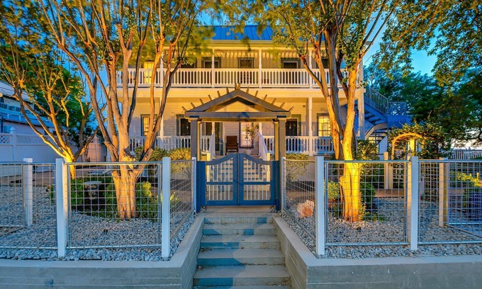 Marble Falls House | Sept Savings! LBJ Ste In Downtown Marble Falls