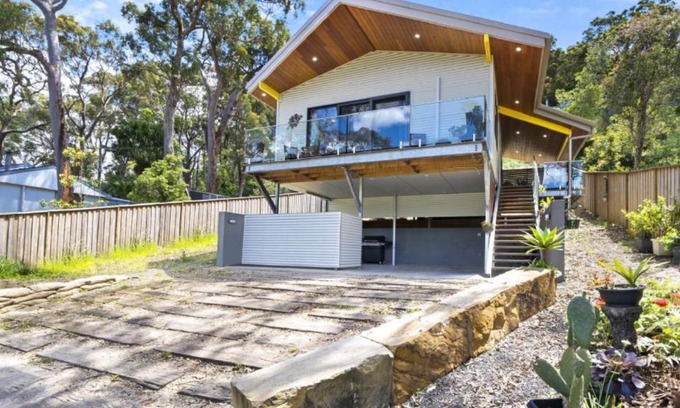 Pearl Beach House | Serendipity - Beautifully Renovated Holiday Home