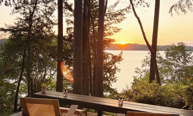 Olympia House | Serene 4BR Mid-Century Oasis w/Spa, Private Beach & Gorgeous Views
