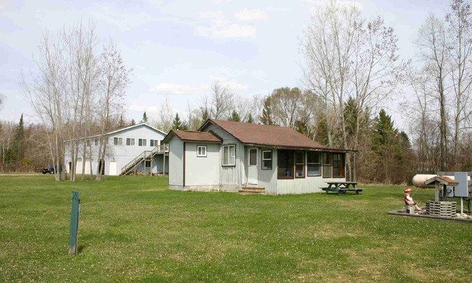 West Branch Cabin | Serene Cabin Retreat: Modern Comfort, Sandy Beach, and Endless Family Fun