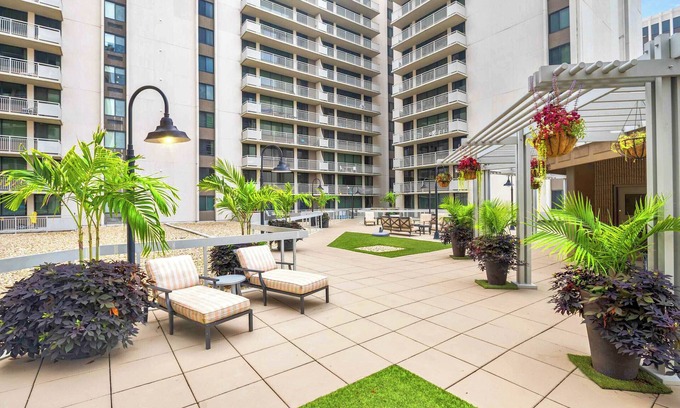 Crystal City Apartment | Serene DC-Area Apartments