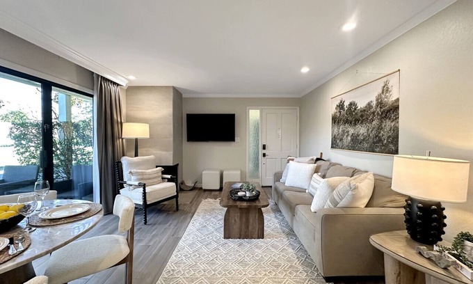 Vichy Springs Condo | Serene Getaway| Kitchen, Pool, Patio & W/D