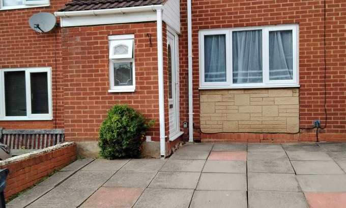 Little Hay House | SERENE HOUSE