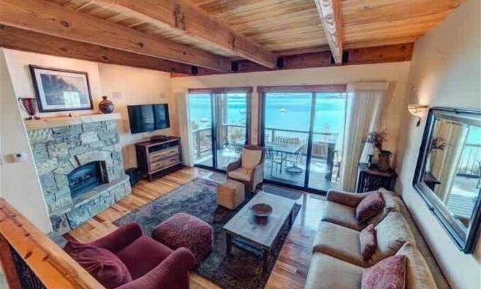 Brockway House | Serene Lakefront Townhouse with Breathtaking Views at Brockway Springs- #4