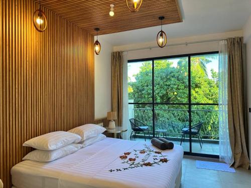 Thoddoo House | Serene Sky Guest house