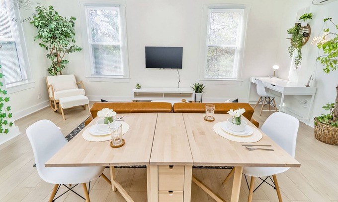 South Norfolk Apartment | Serene Tree House Retreat | Spacious 1br/1bth Home