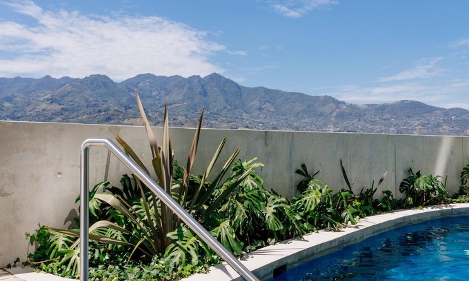 Mata Redonda Apartment | Serenity at 12, City Views and Wonderland Vibes!