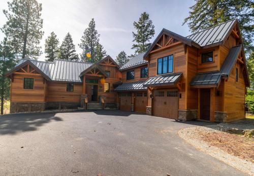 Cle Elum House | Serenity on 13 Suncadia-luxury 4bd ensuite spa retreat with Sauna, Steam Shower, Jacuzzi, Hot tub, Fire Pit & on-site EV chg