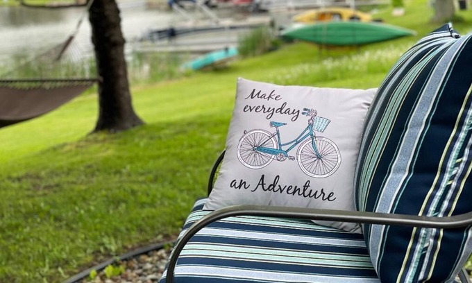 Gladwin House | Serenity on the Lake