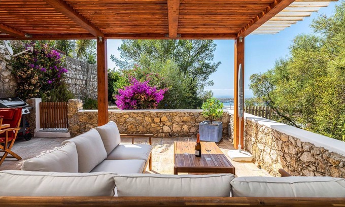 Sesimbra Apartment | Sesimbra Blue Port Terrace – Comfort, Style, Pool