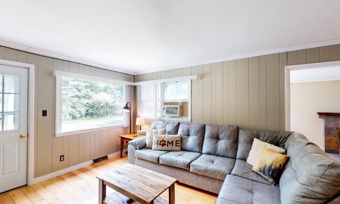 North Creek House | Shady Acres