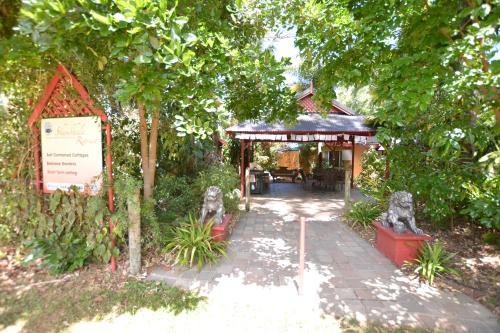 Nelly Bay House | Shambhala Retreat Magnetic Island Cottages