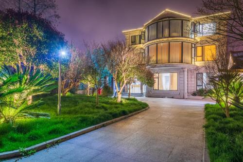 Pudong Bed & Breakfast | Shanghai Yipin Yijing B&B - Disney 上海一品艺景民宿-迪士尼店-近浦东国际机场