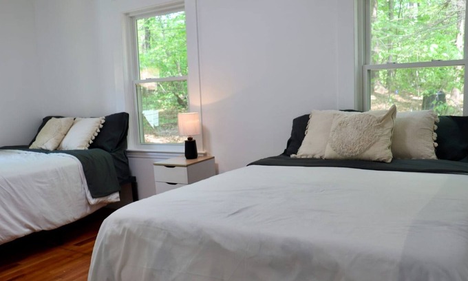 Windham Cabin | Shangri-La: Cozy Cottage Cabin A lovely cabin nestled amidst breathtaking nature