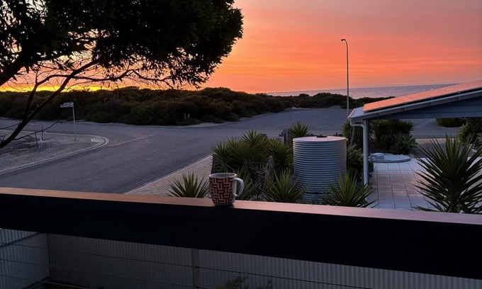 Warrenben House | Shanti Retreat - Shanti Retreat - Your Peaceful Beachfront Escape