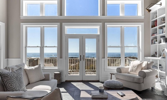 Atlantic Beach House | Shearwater 4 Bedroom Home by RedAwning