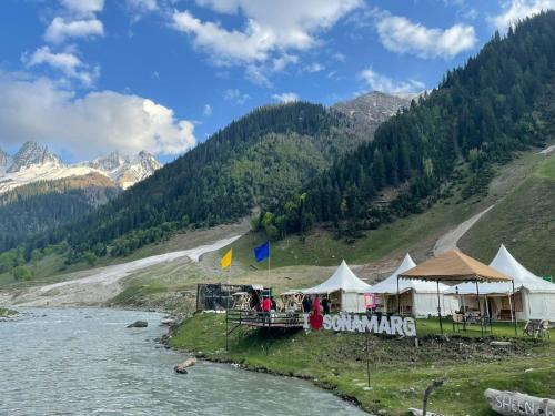 Sonamarg Resort | Sheenwoods Riverside Resort & Spa