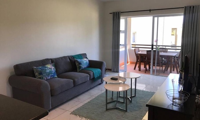 Umhlali Apartment | Sheffield Suite 1