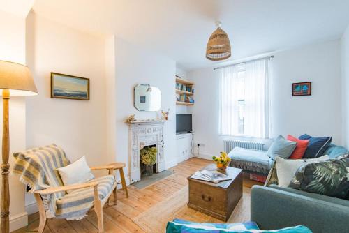 Deal House | Shell Seekers Cottage