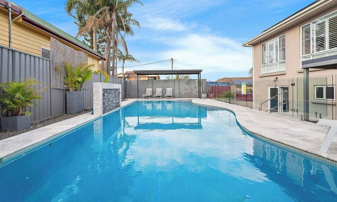 Shellharbour House | Shellharbour Poolside Escape