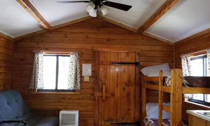 Jones Mills Cabin | Shenandoah I Ski Camp in The Laurel Highlands.