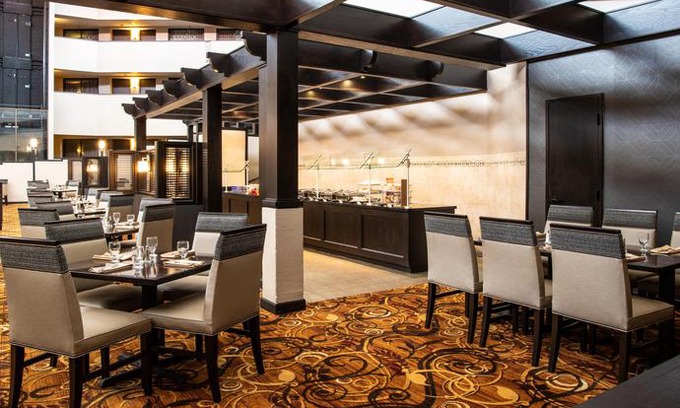 Minnetonka Hotel | Sheraton Minneapolis West