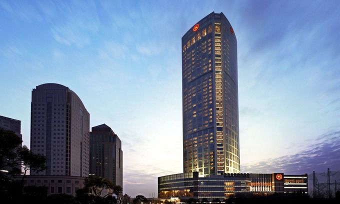 Pudong Hotel | Sheraton Shanghai Waigaoqiao Hotel