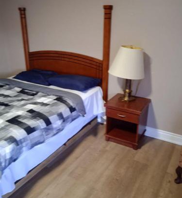 Brantford Hotel | Sherwood Inn