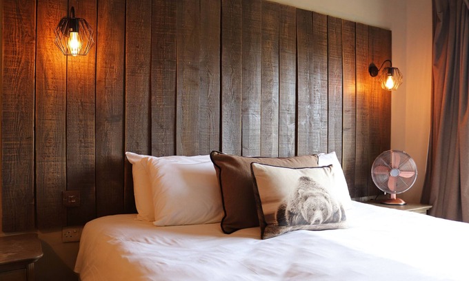 Shillingford Hotel | Shillingford Bridge Hotel