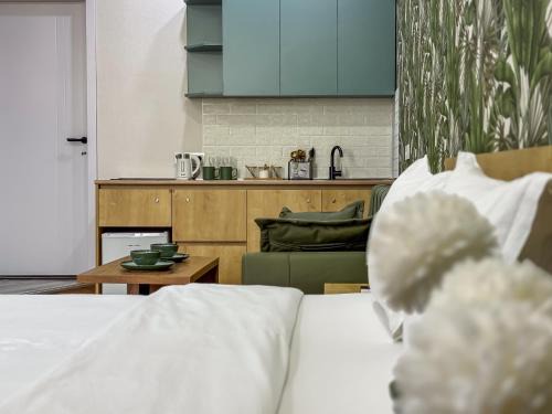 Tbilisi Apartment | Shirin And Cozy Apartment With Jacuzzi Balcony