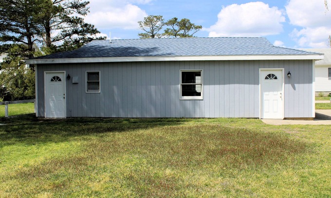 Chincoteague Cottage | Shore Bird - 1 BR Studio Cottage with open floor plan. NO LINENS PROVIDED