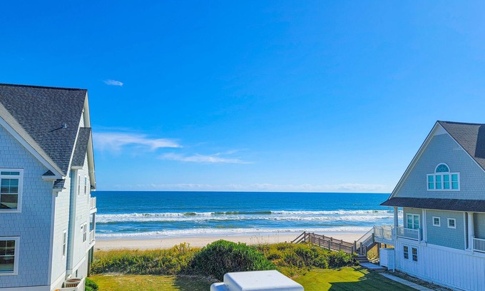 North Topsail Beach House | Shore Break: Luxurious 6-Bed Oceanfront Retreat