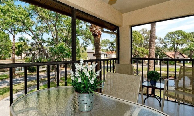 Trailer Estates Apartment | Shorewalk EH condo 2 Bedroom/2 Bath-near Beaches, IMG, Pool, Tennis, Pickleball