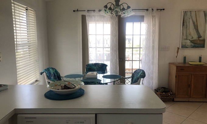 Cutthroat Harbor Estates House | SHORT TERM RENT WITH 10k BOAT LIFTnAvail from 5/1/2025 for 5-6 months