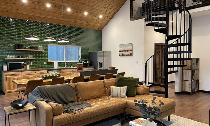 Angel Fire Cabin | Shotski's Lodge - Secluded Ski-In/Out with Hot Tub, Wildlife and Views