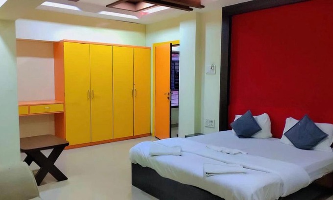 Surathkal Hotel | SHREE KRISHNA PALACE